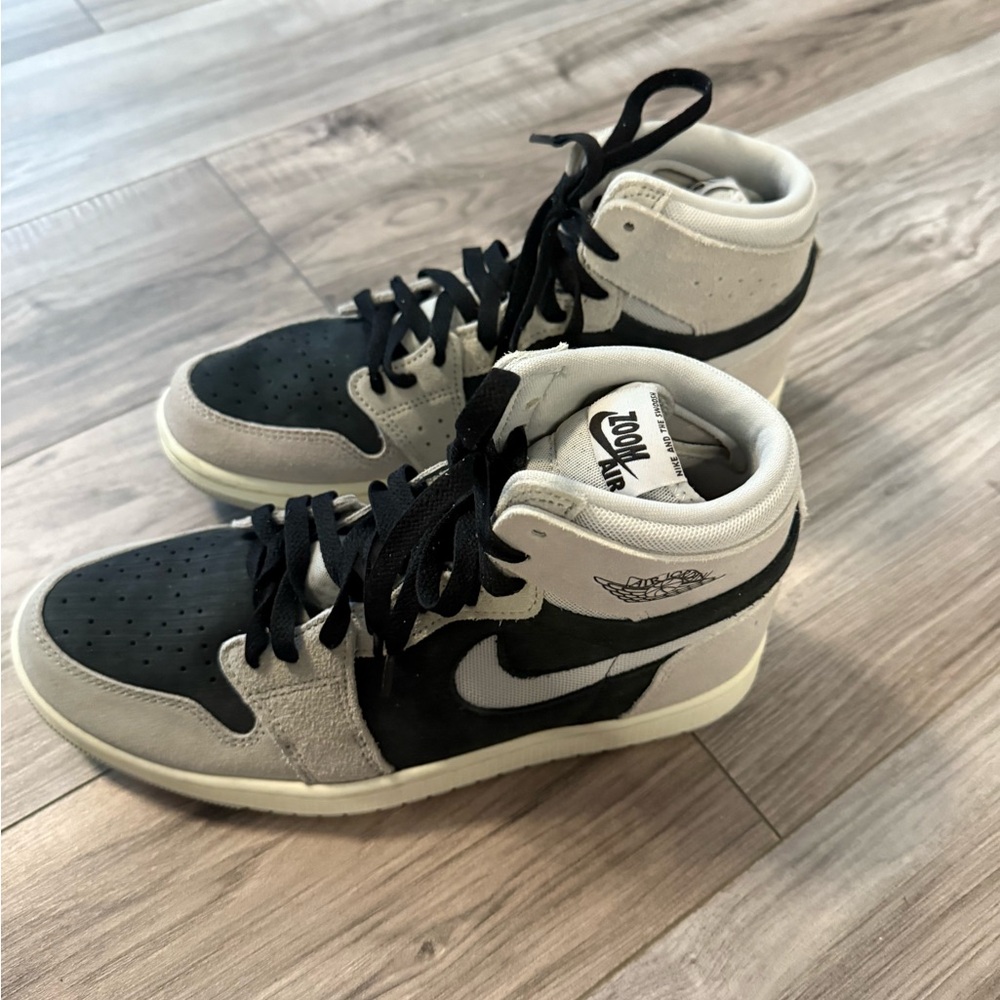 Nike high top air Jordan’s